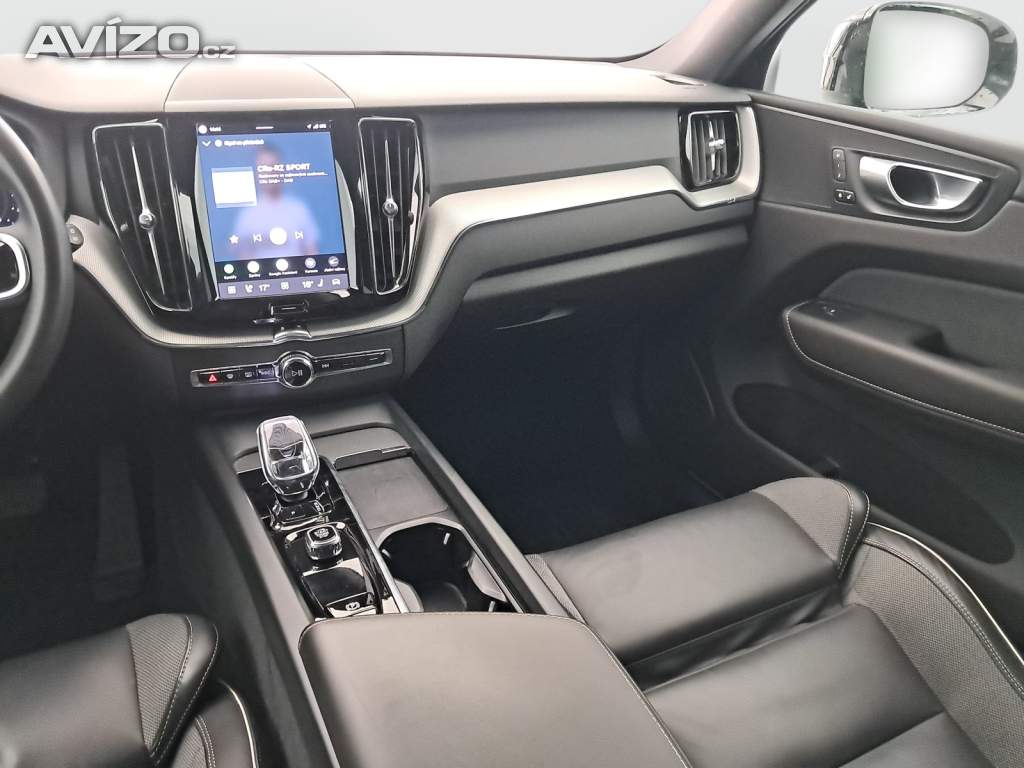 Foto inzerátu Volvo XC60 B4 AWD