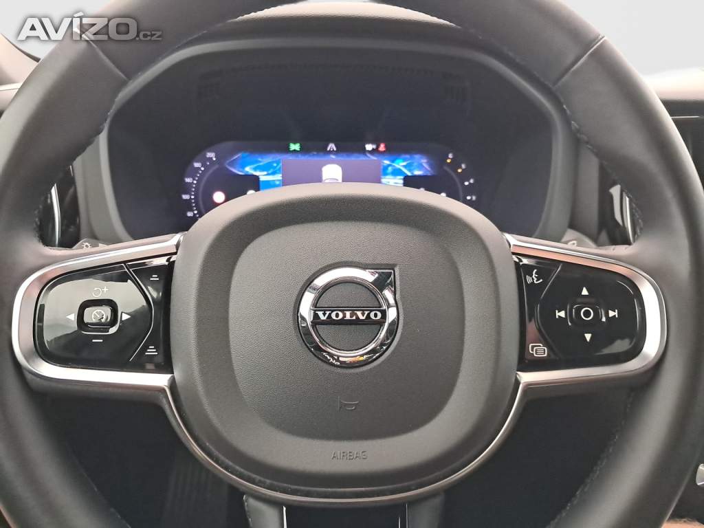 Foto inzerátu Volvo XC60 B4 AWD