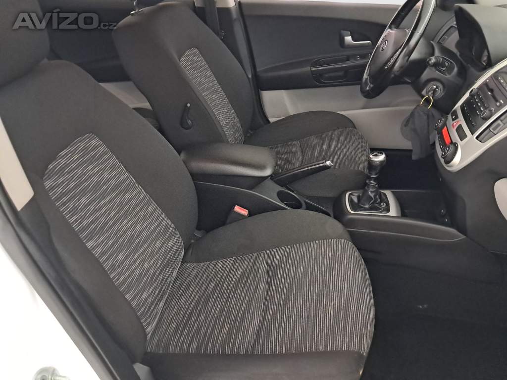 Foto inzerátu Kia Ceed 1.6 CVVT