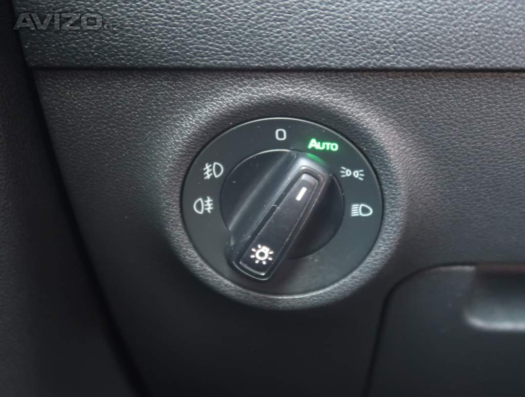 Foto inzerátu Skoda Karoq 1.6 TDI