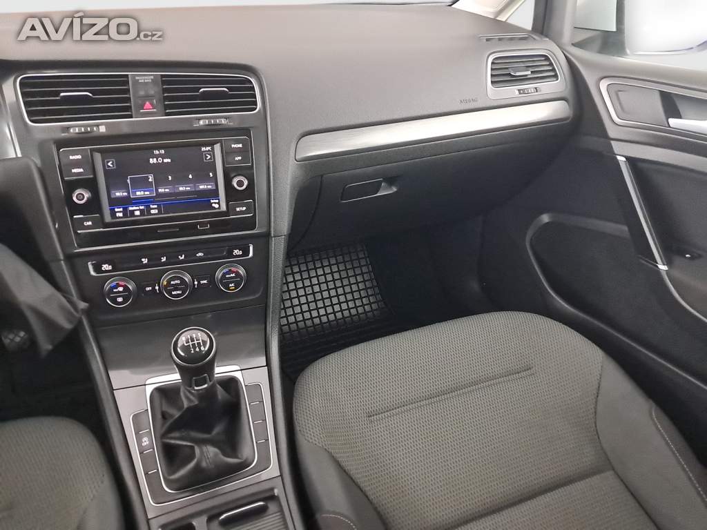 Foto inzerátu VW Golf 1.0 TSI