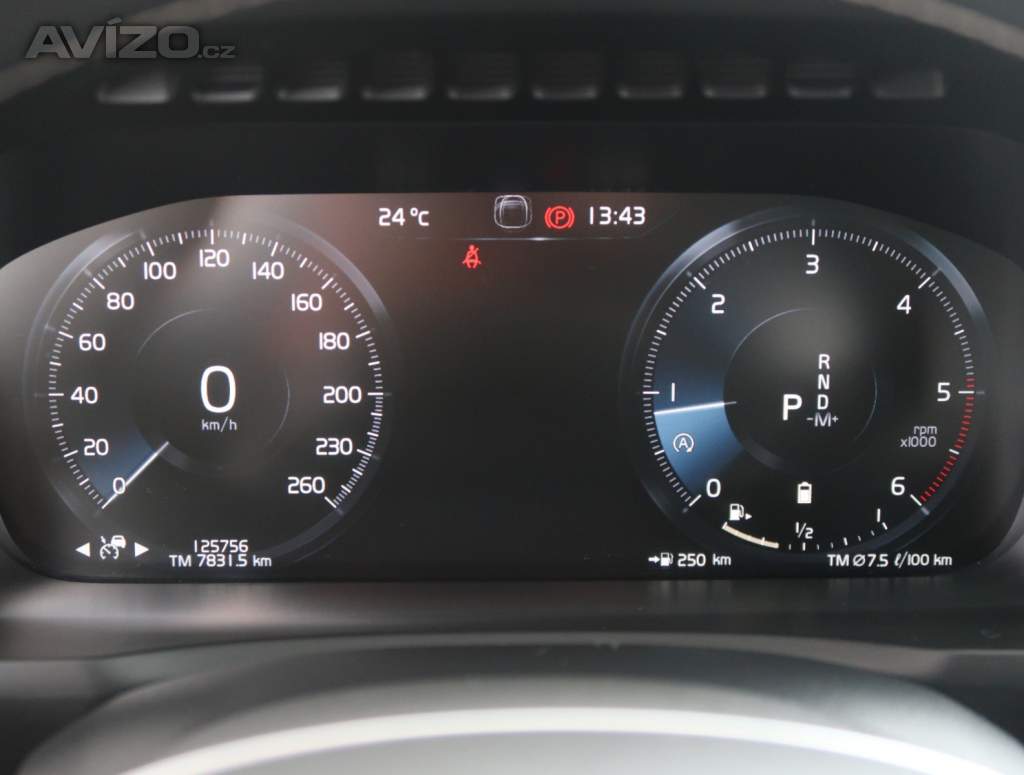 Foto inzerátu Volvo XC90 B5 AWD