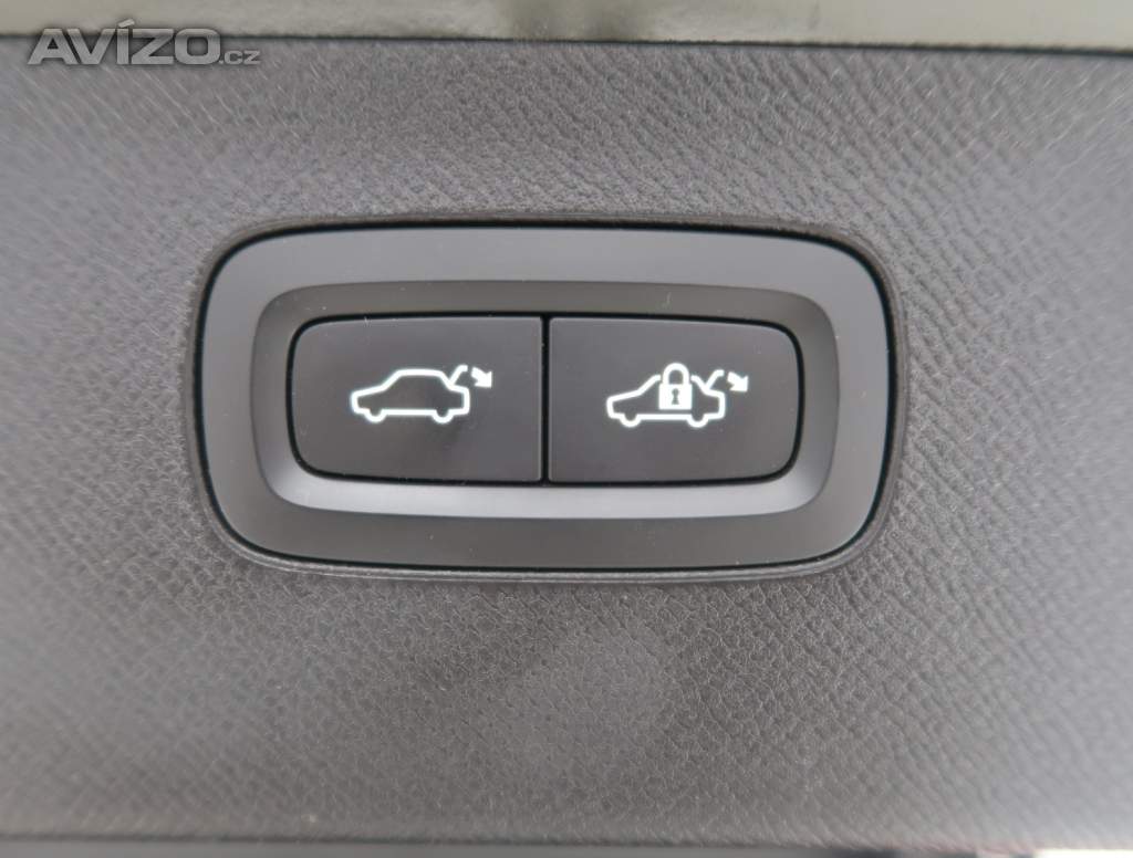 Foto inzerátu Volvo XC90 B5 AWD