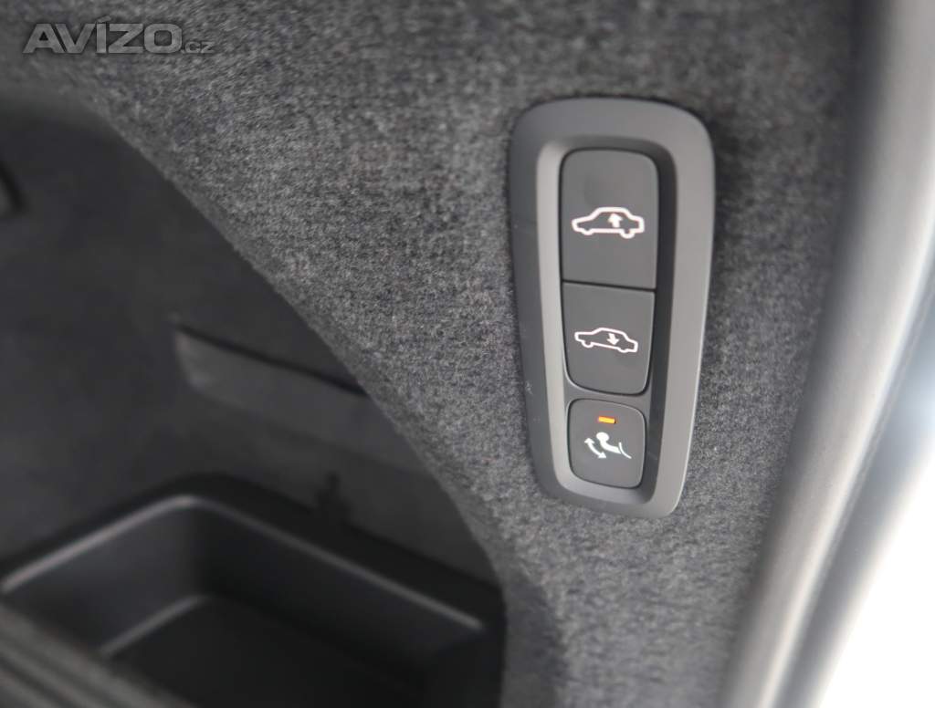 Foto inzerátu Volvo XC90 B5 AWD