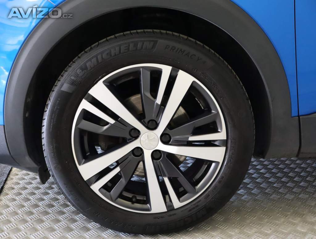 Foto inzerátu Peugeot 3008 1.2 PureTech