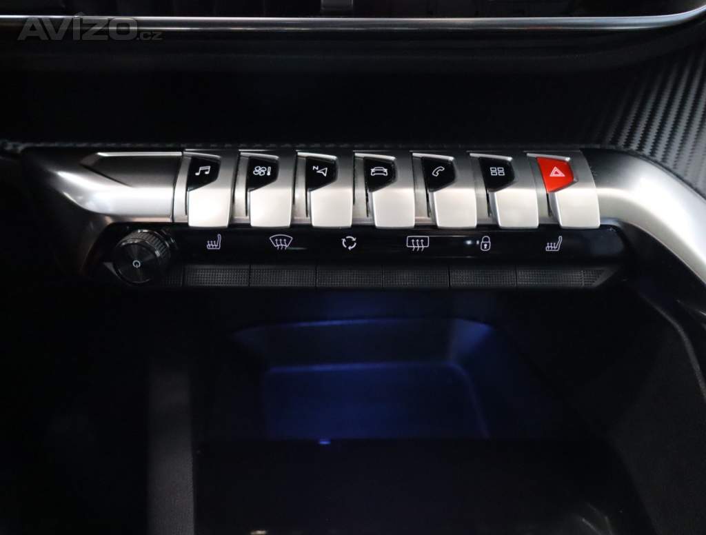 Foto inzerátu Peugeot 3008 1.2 PureTech