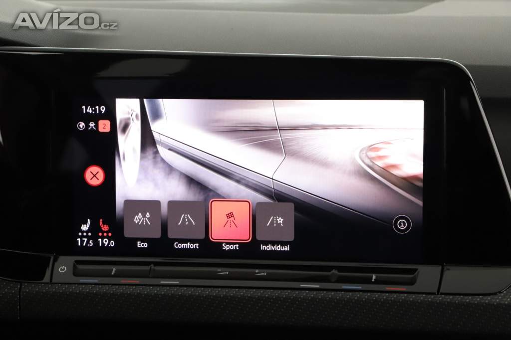 Foto inzerátu VW Golf 1.5 eTSI