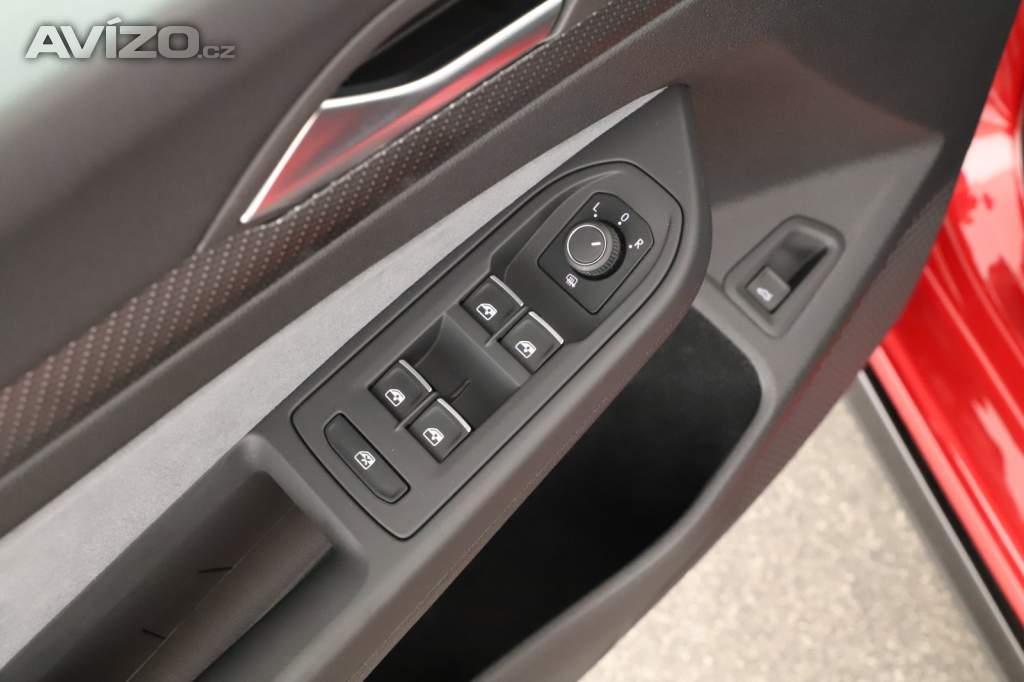 Foto inzerátu VW Golf 1.5 eTSI