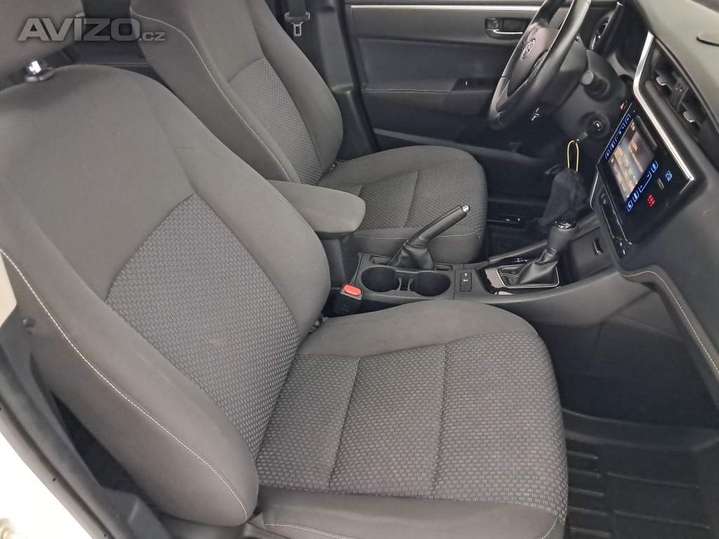 Foto inzerátu Toyota Corolla 1.6 Valvematic