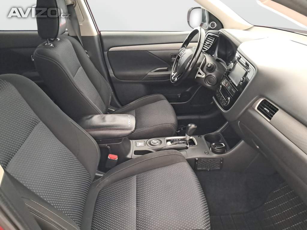 Foto inzerátu Mitsubishi Outlander 2.2 DI-D
