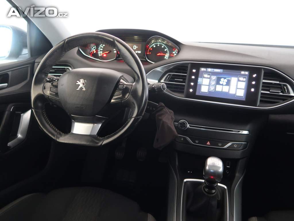 Foto inzerátu Peugeot 308 1.2 e-THP