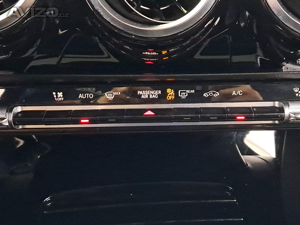 Foto inzerátu Mercedes CLA 180