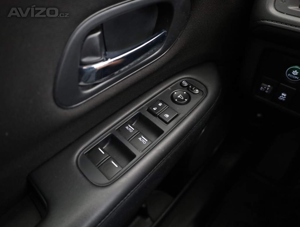 Foto inzerátu Honda HR-V 1.5 i-VTEC