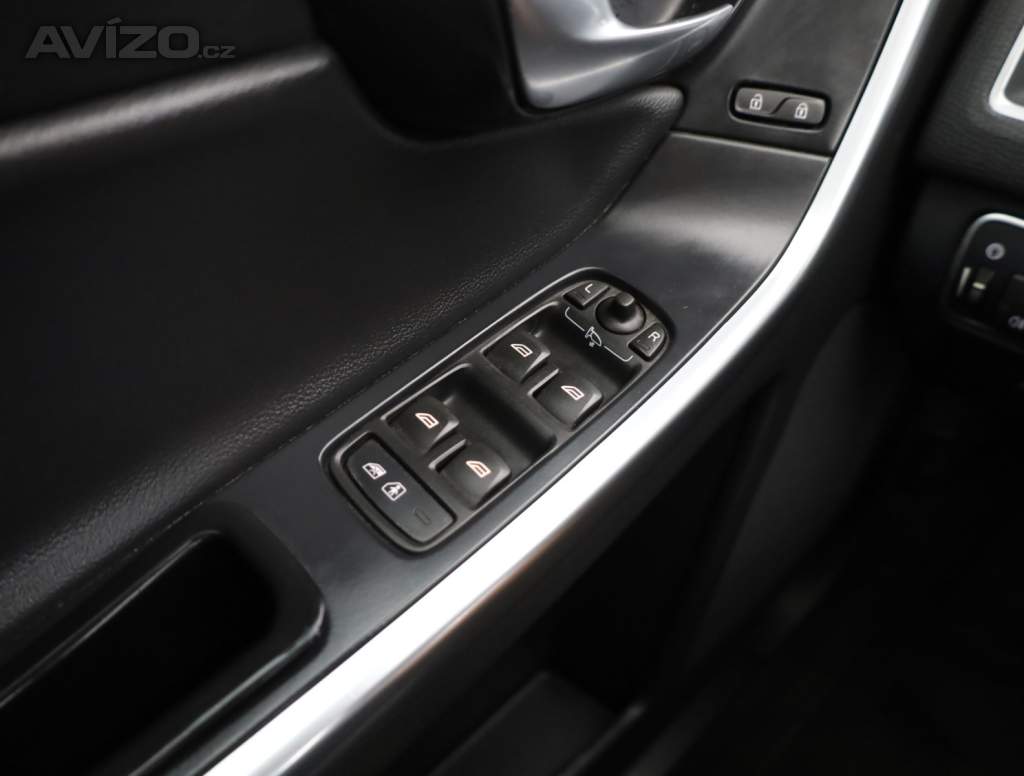 Foto inzerátu Volvo XC60 D5
