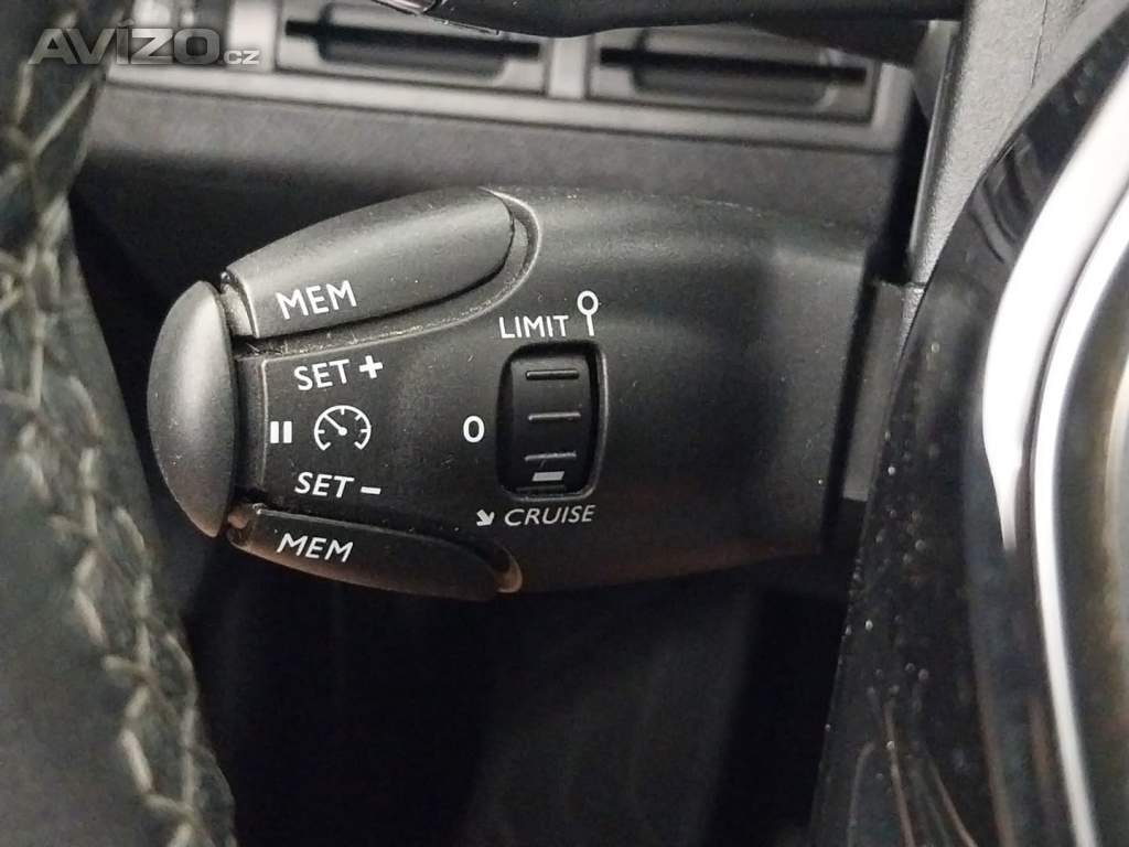 Foto inzerátu Peugeot 3008 1.2 PureTech