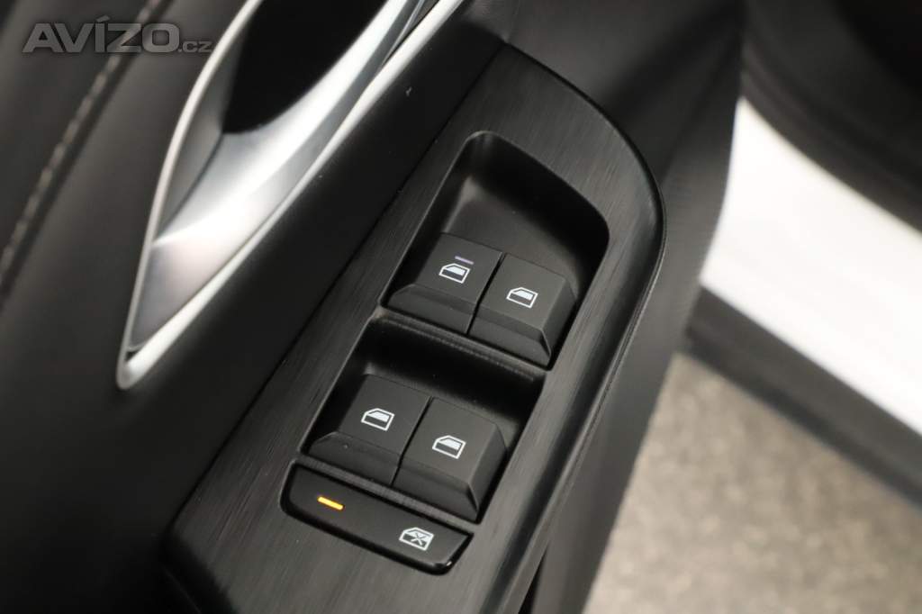 Foto inzerátu MG ZS SUV 1.5 i