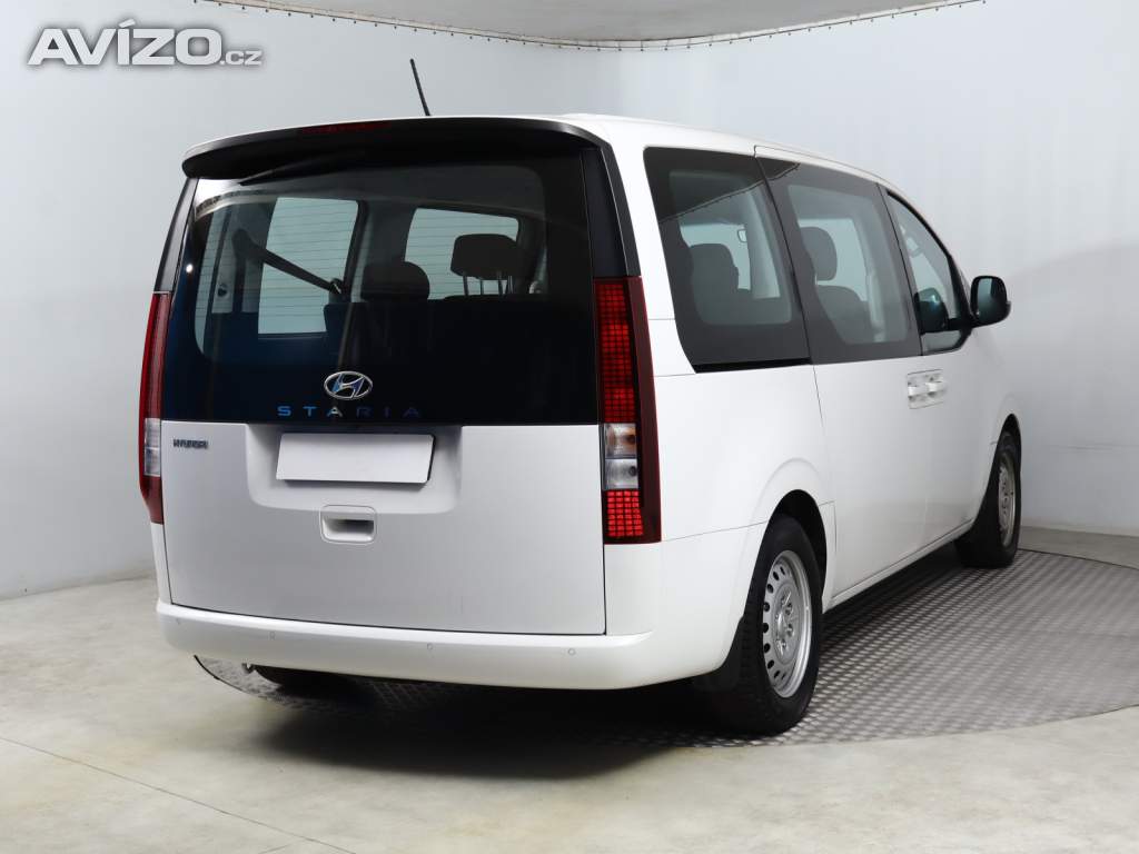 Foto inzerátu Hyundai Staria 2.2 CRDi