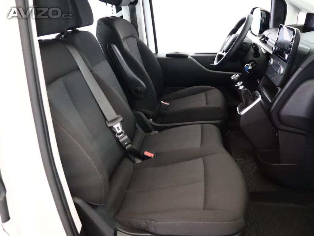 Foto inzerátu Hyundai Staria 2.2 CRDi