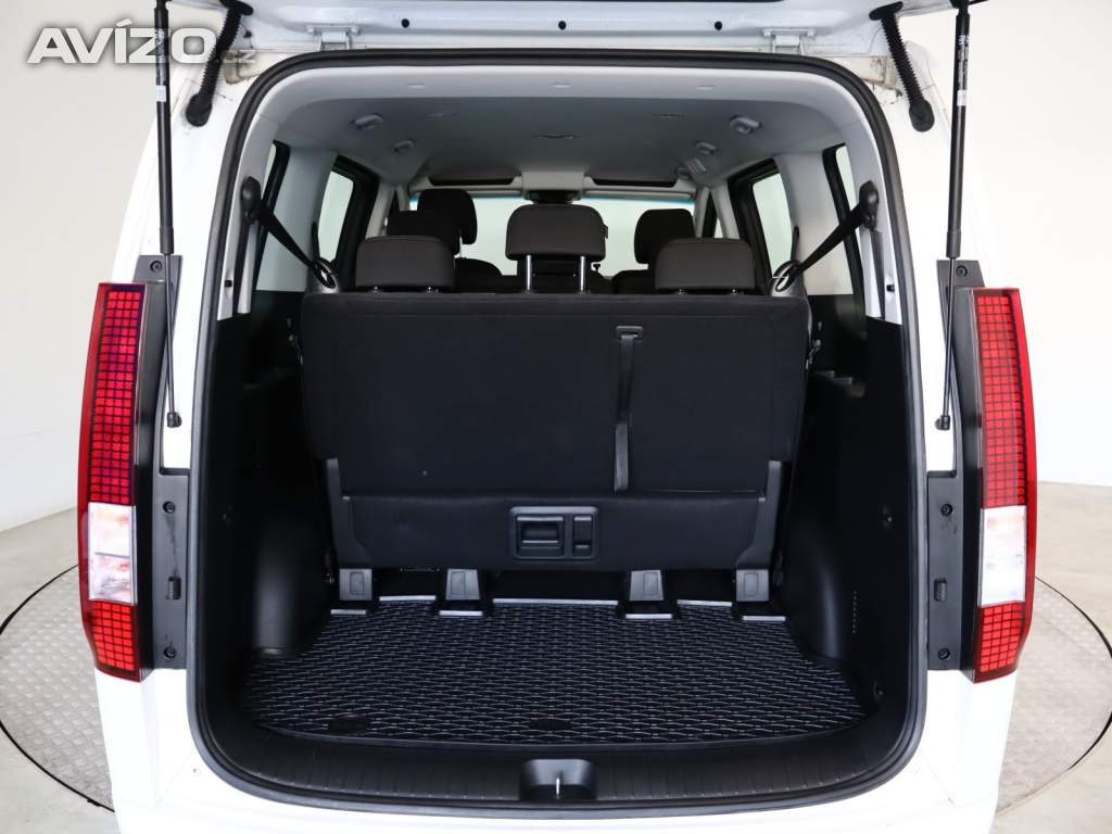 Foto inzerátu Hyundai Staria 2.2 CRDi