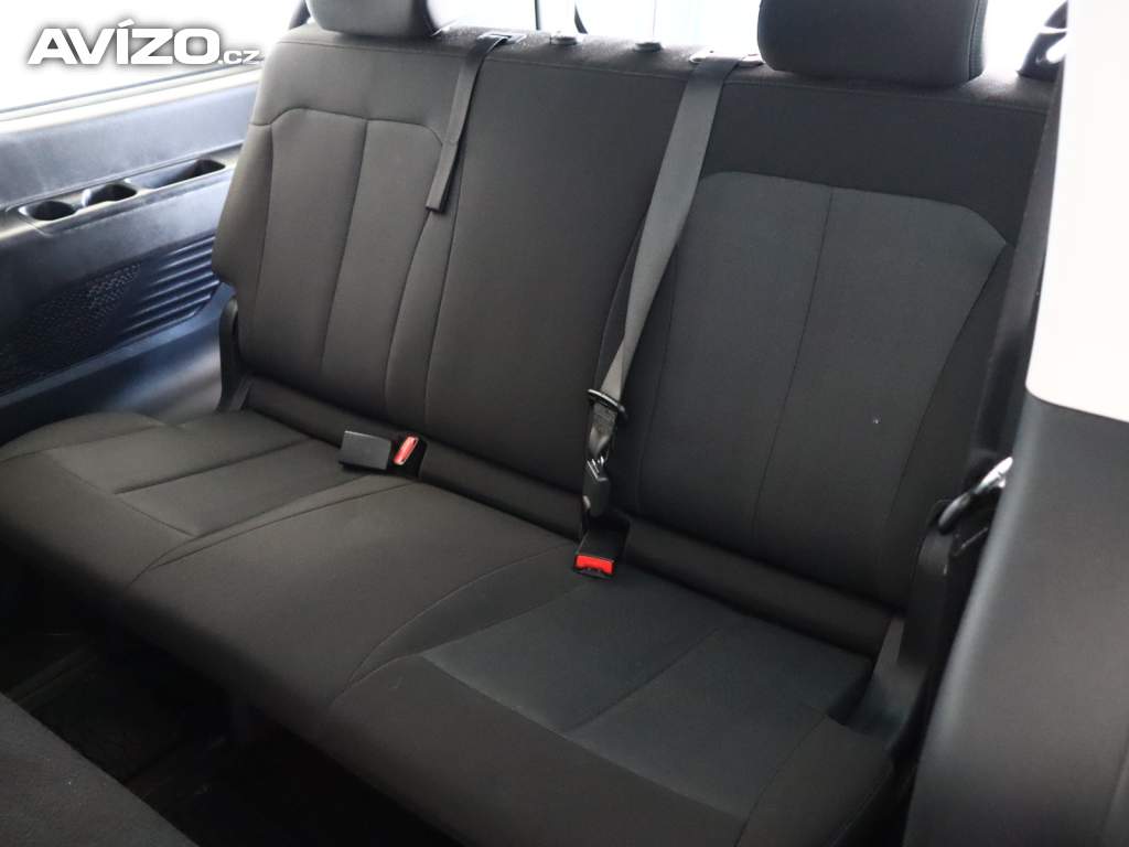 Foto inzerátu Hyundai Staria 2.2 CRDi