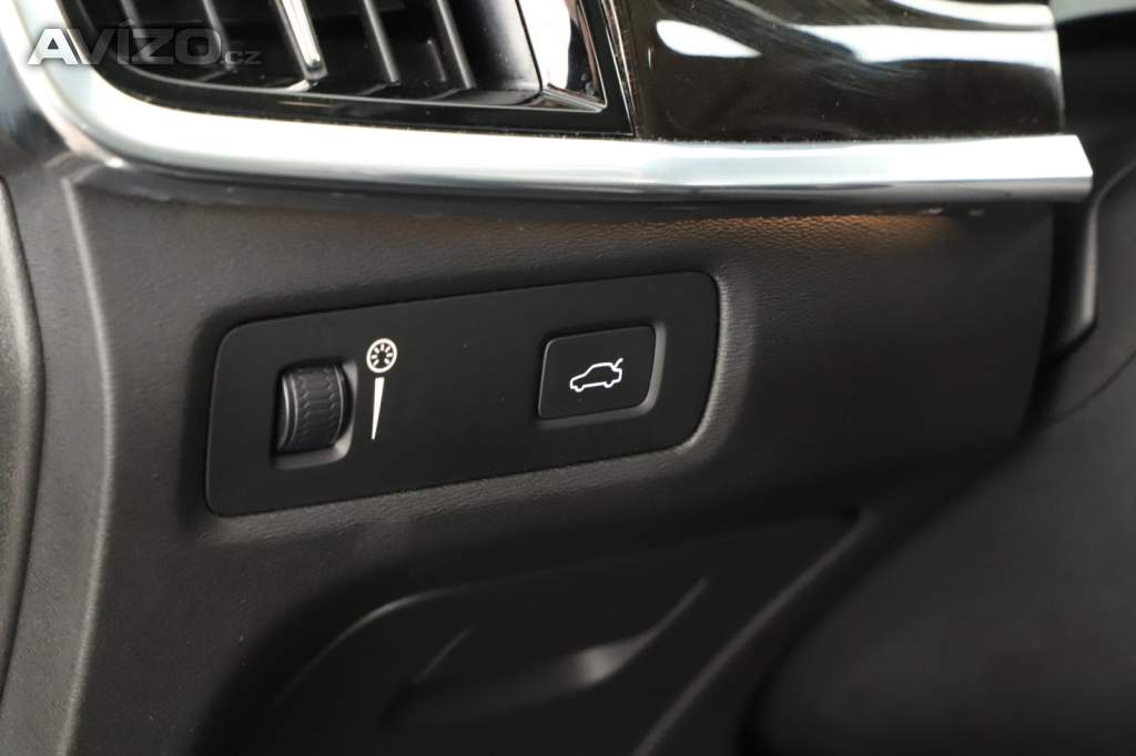 Foto inzerátu Volvo V90 D5 AWD