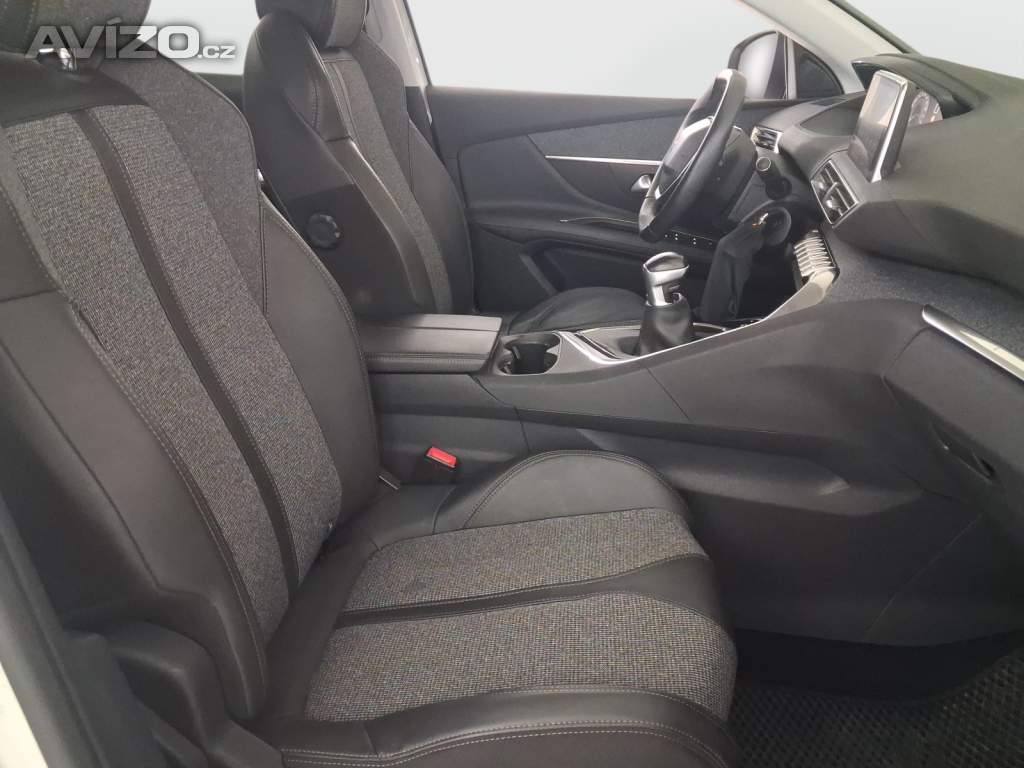 Foto inzerátu Peugeot 3008 1.2 PureTech