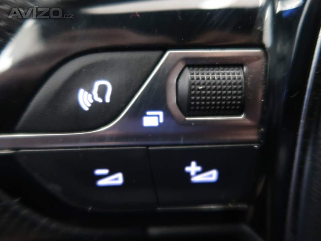 Foto inzerátu Peugeot 3008 e-Hybrid 225