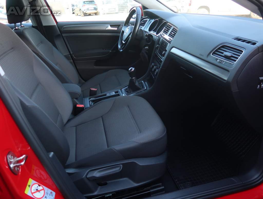 Foto inzerátu VW Golf 1.0 TSI
