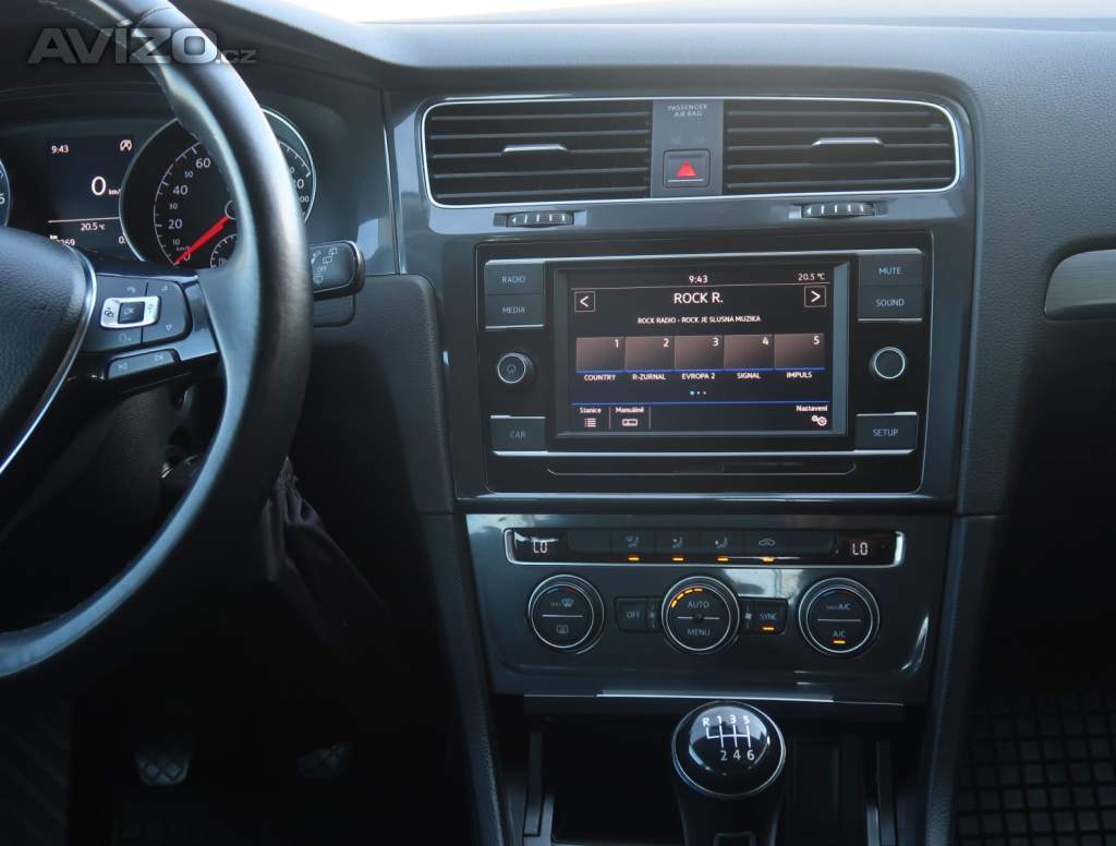 Foto inzerátu VW Golf 1.0 TSI