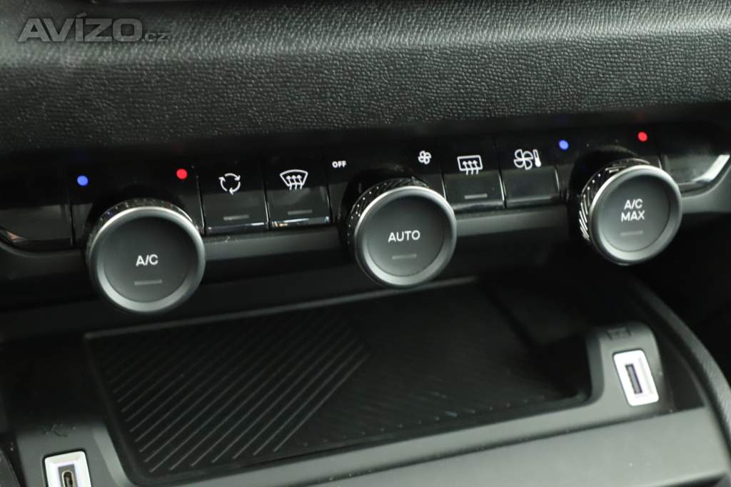 Foto inzerátu Citroen C4 1.2 PureTech