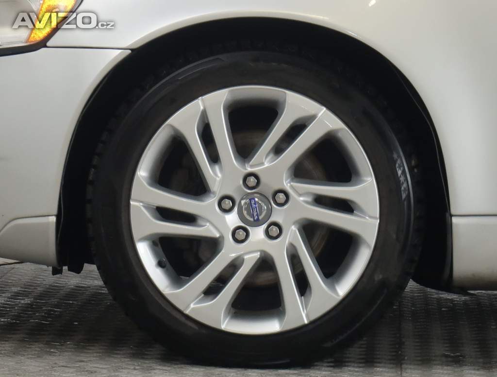 Foto inzerátu Volvo V50 2.0 D