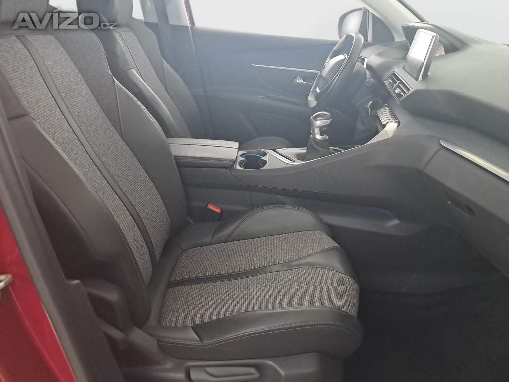 Foto inzerátu Peugeot 3008 1.2 PureTech