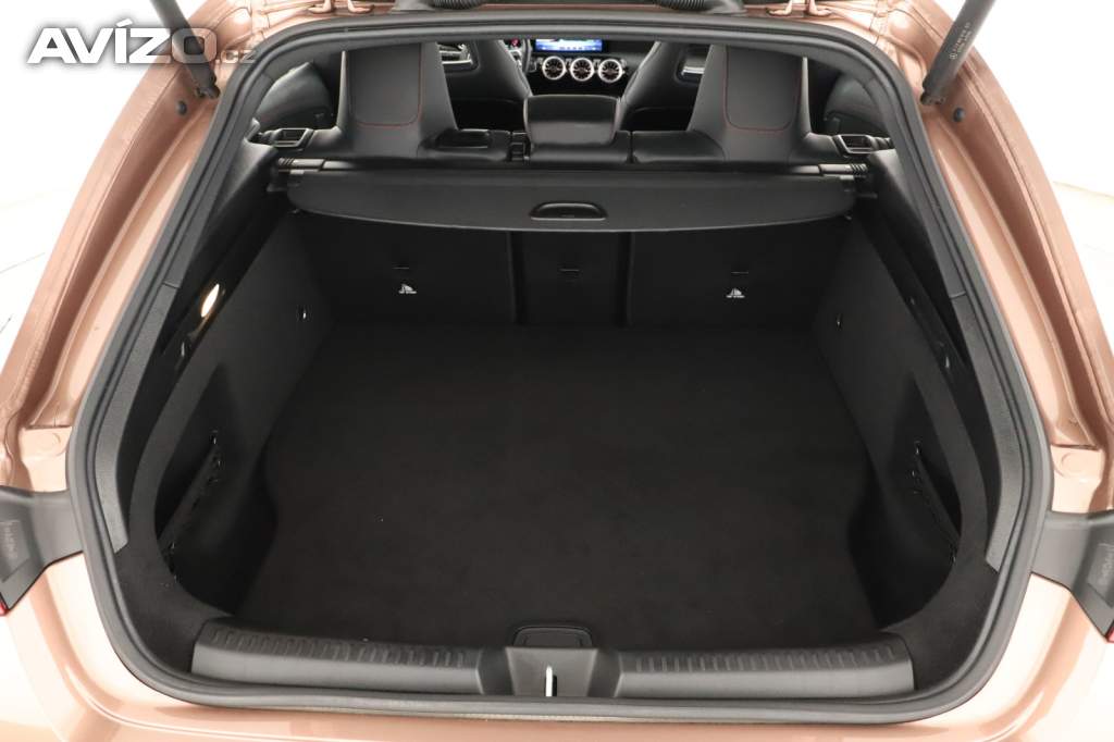 Foto inzerátu Mercedes CLA 250 e