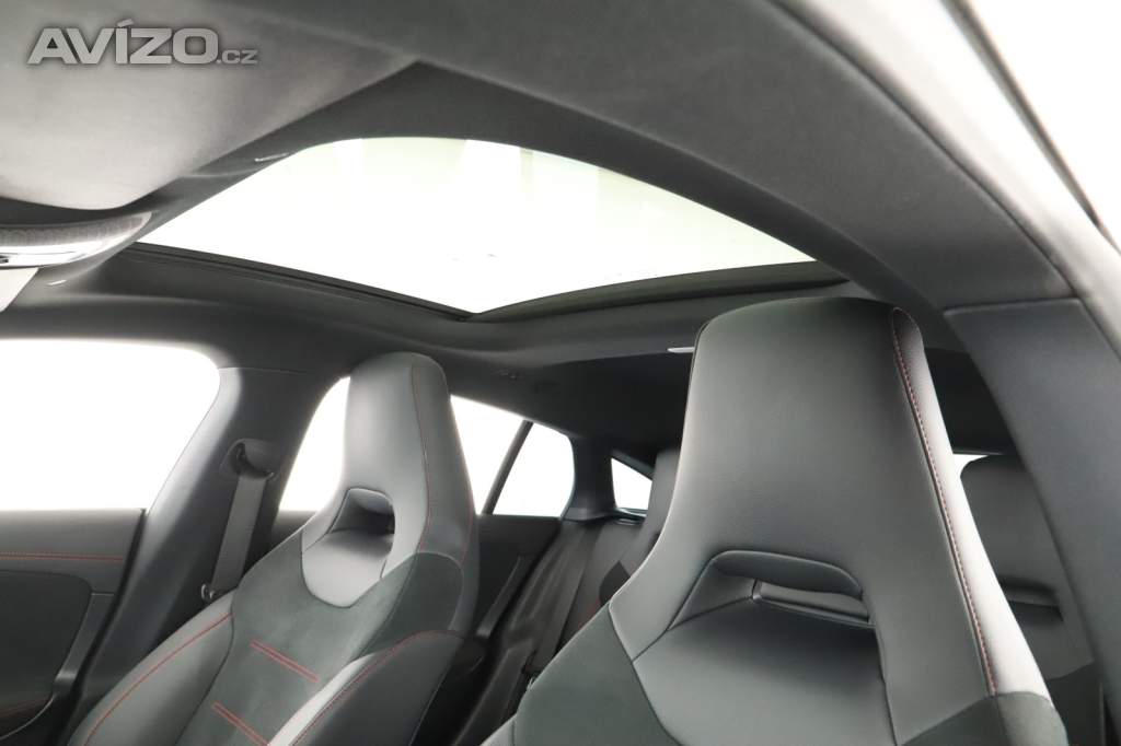 Foto inzerátu Mercedes CLA 250 e