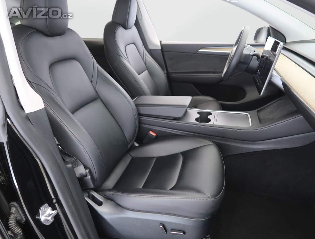 Foto inzerátu Tesla Model Y RWD LFP 60kWh