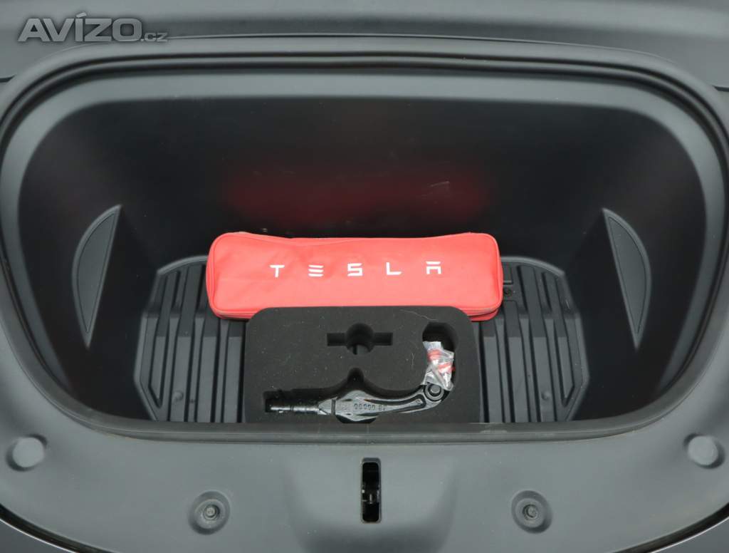 Foto inzerátu Tesla Model Y Long Range AWD 79kWh