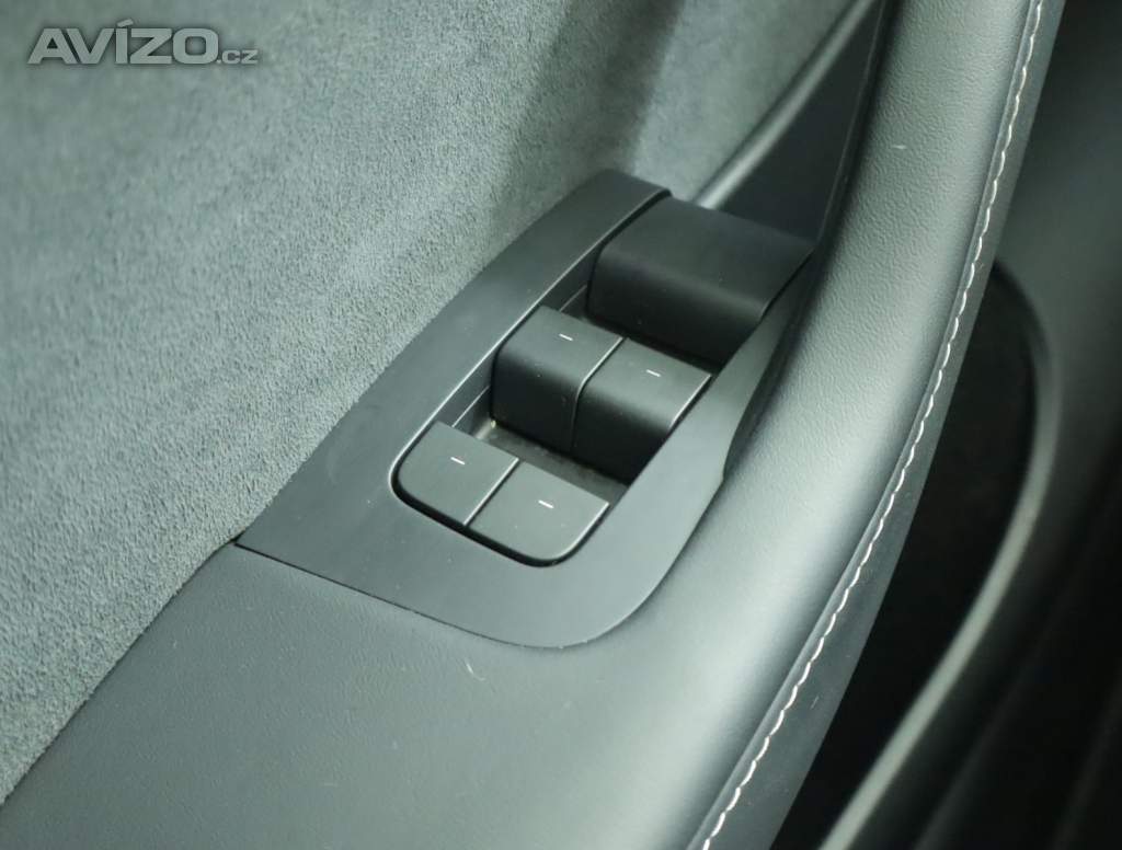 Foto inzerátu Tesla Model Y Long Range AWD 75kWh