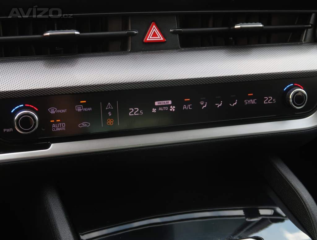 Foto inzerátu Kia Sportage 1.6 T-GDI MHEV