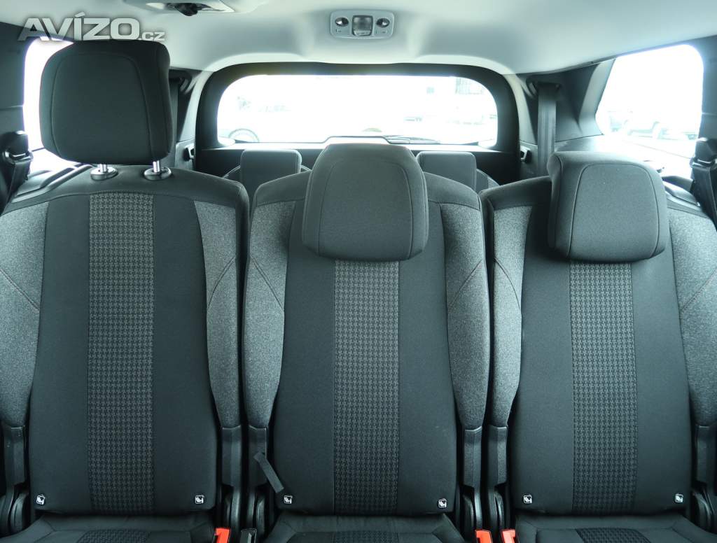 Foto inzerátu Peugeot 5008 PureTech 130