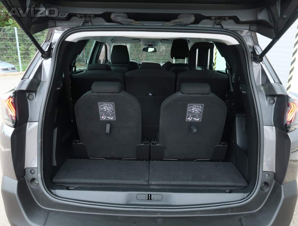 Foto inzerátu Peugeot 5008 PureTech 130