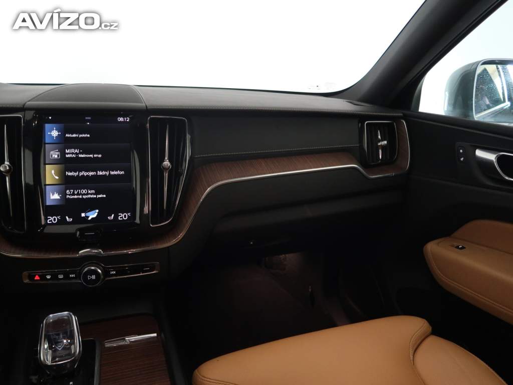 Foto inzerátu Volvo XC60 B4 AWD