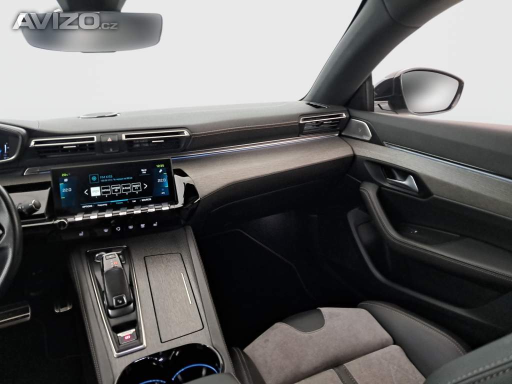 Foto inzerátu Peugeot 508 Hybrid 225