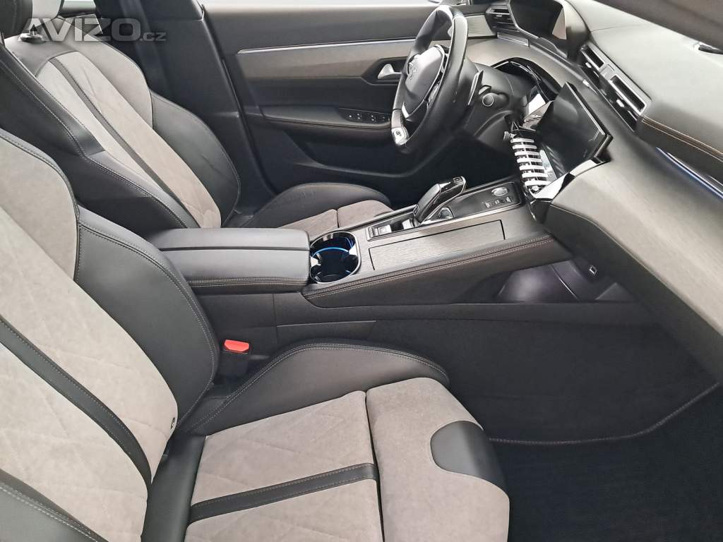 Foto inzerátu Peugeot 508 Hybrid 225