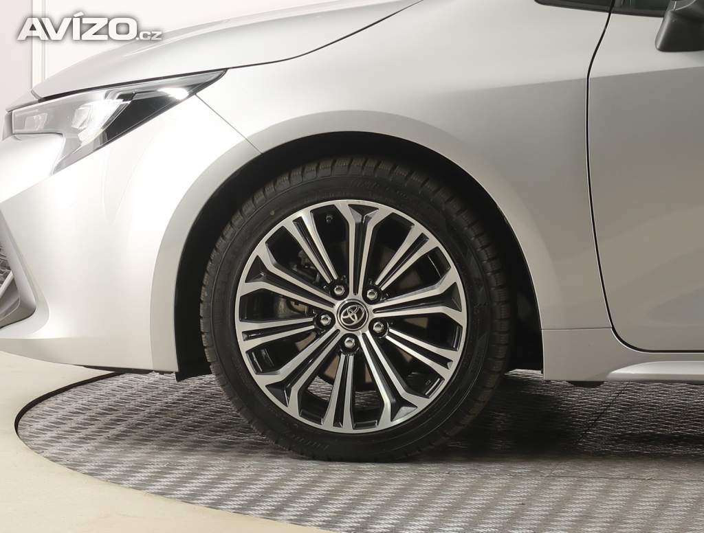 Foto inzerátu Toyota Corolla 2.0 Hybrid