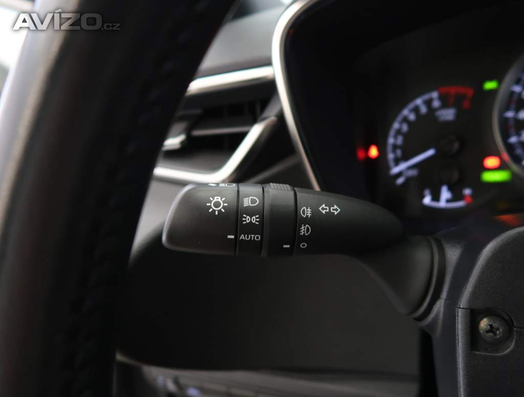 Foto inzerátu Toyota Corolla 2.0 Hybrid