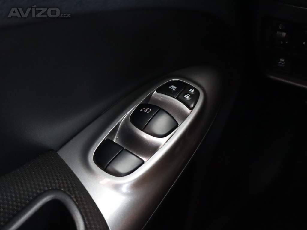 Foto inzerátu Nissan Juke 1.6 i