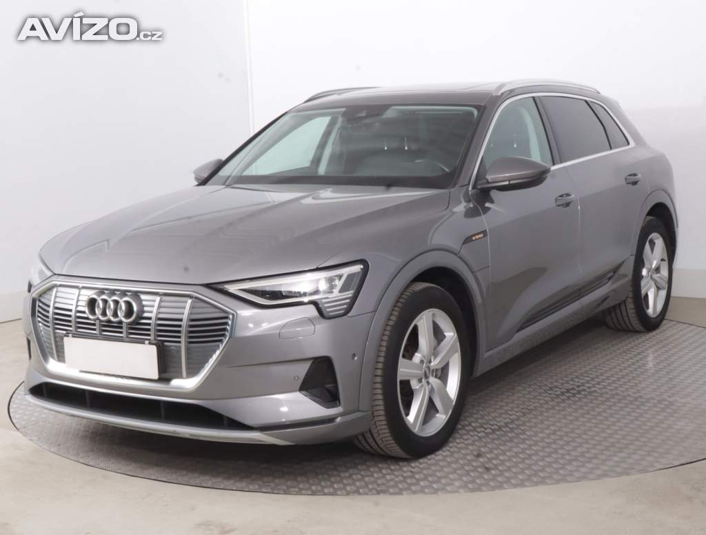 Foto inzerátu Audi e-tron e-tron 50 quattro
