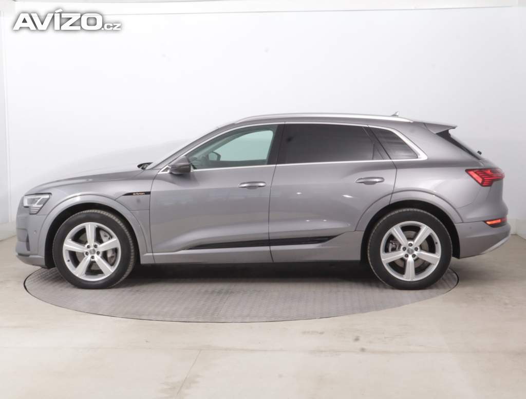 Foto inzerátu Audi e-tron e-tron 50 quattro
