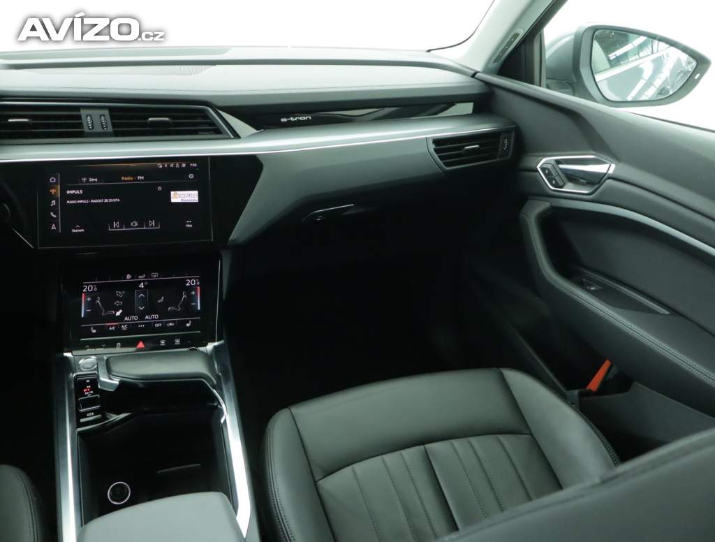 Foto inzerátu Audi e-tron e-tron 50 quattro