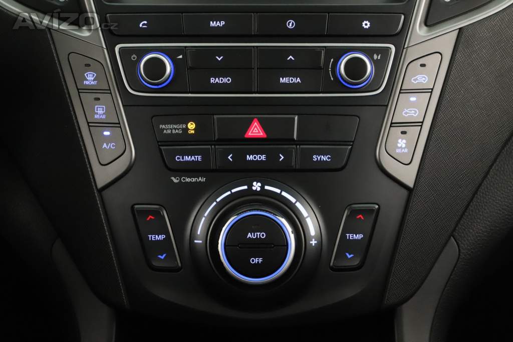 Foto inzerátu Hyundai Grand Santa Fe 2.2 CRDi Blue